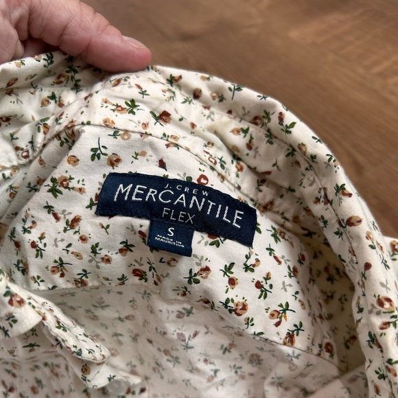 J. Crew Mercantile Men’s Slim Fit Button Down Floral Shirt - Size Small - Picture 2 of 6